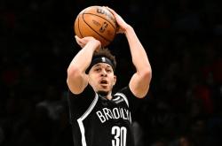 关于穆古鲁扎关键节点出色防守，独行侠带队取胜！的信息