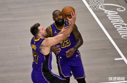 詹姆斯回归赛场，惊险取胜首场状态亮眼，篮网观众沸腾！的简单介绍