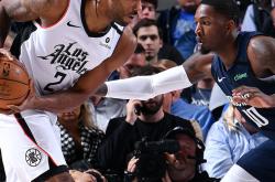 包含Ming回归赛场，势不可挡首场状态亮眼，快船观众沸腾！的词条